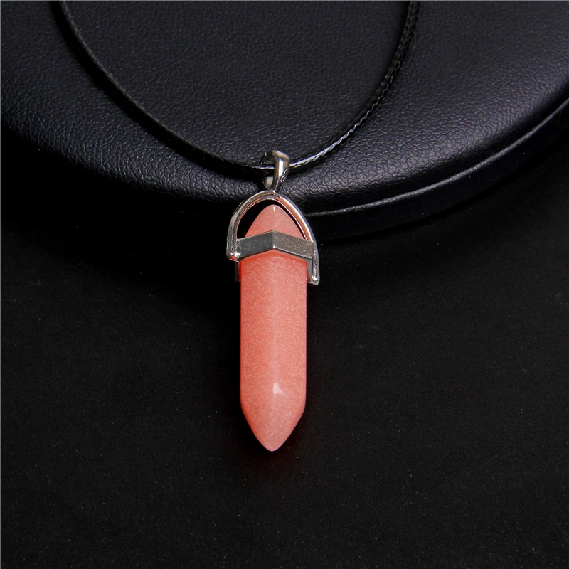 Luminous Stone Necklace Hexagonal Column Pendant Necklace Men Women Natural Chalcedony Bullet Choker Glow in Dark Jewelry Gift