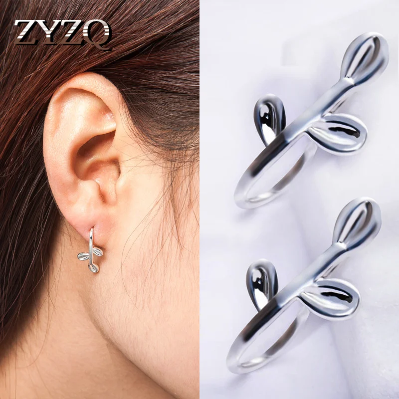 

ZYZQ Simple Style Korean Little Leaf Stud Earrings For Women Elegant Three Leaves Accessories Earrings Dropshipping Allow Hot