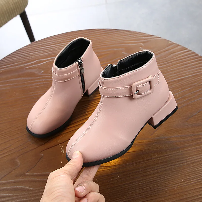 Зимние ботинки; Новинка года; модная обувь; детские ботинки; кожаные короткие хлопковые детские белые однотонные плюшевые водонепроницаемые ботинки; B558 - Цвет: Pink