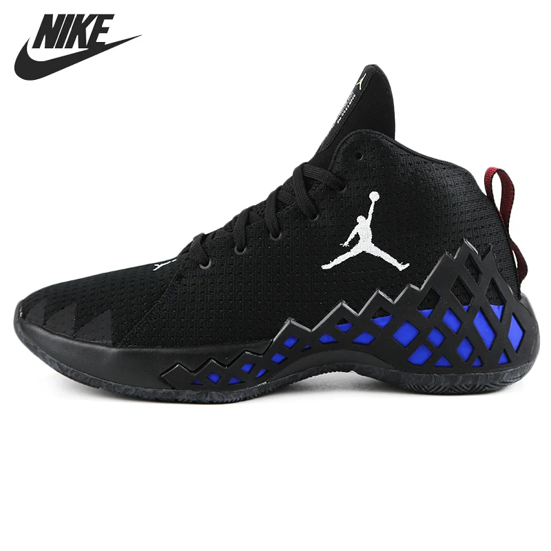 nike mid basketball shoes