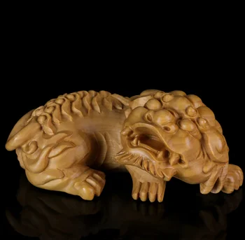 

3.3"Chinese Box-wood Hand-carved Animal Rui Beast Pixiu Pi Xiu Lion Small Statue