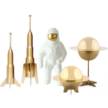 

Nordic Golden Planet Metal Figurines Starry Sky Ornament Space Technology Theme Model Astronaut Statue Home Decoration Gift