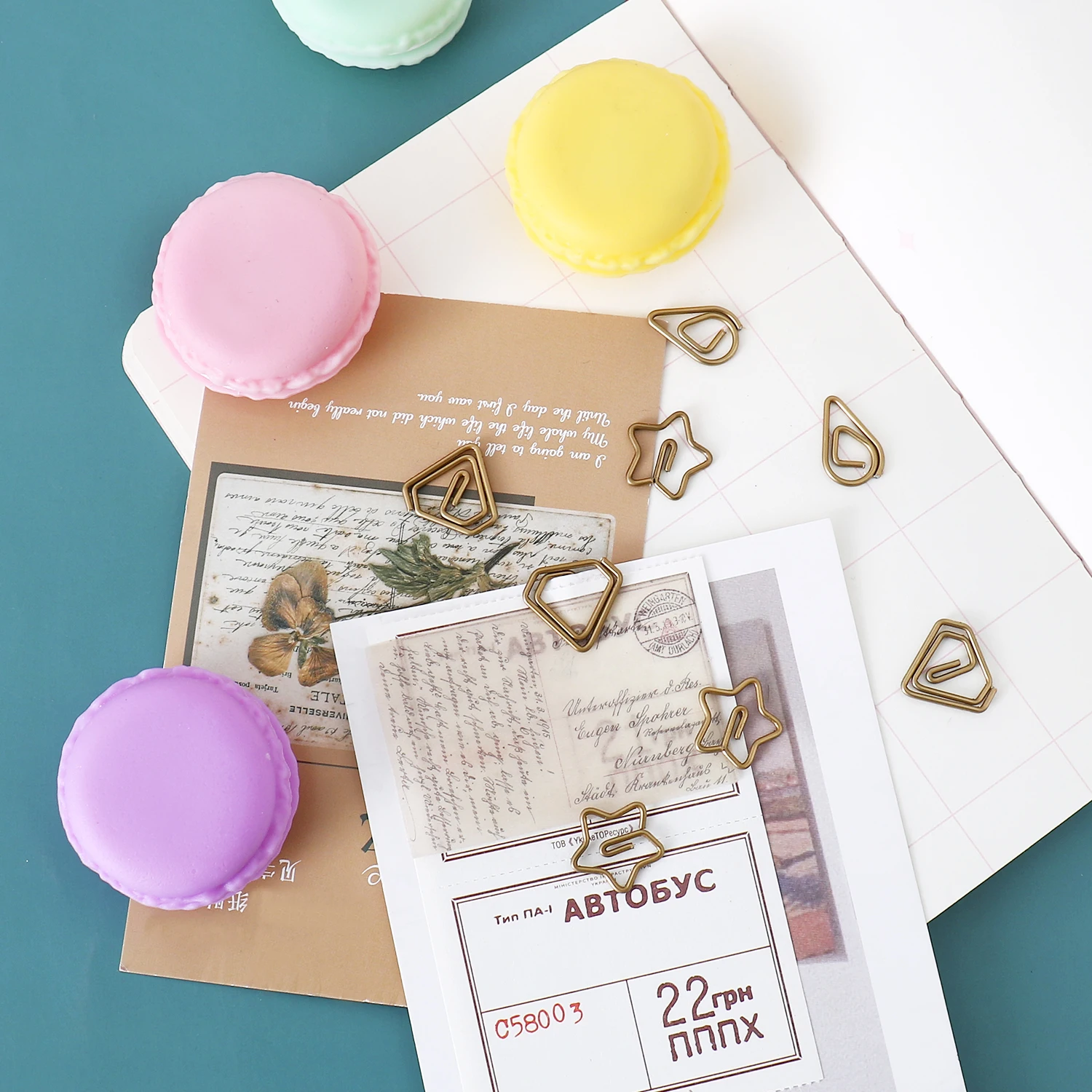 

TUTU 10pcs /box mini heart star flower bronze Clip Bookmark binder clip Office Accessories paper Clips Patchwork Clip H0524