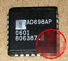 

IC NEW 100% AD698AP
