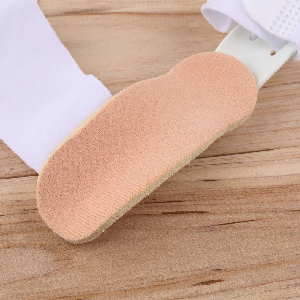 1pc Big Toe Separator Foot Care Tool Separators Stretchers Foot Pads Adjustable Hallux Valgus Orthopedic insoles Pain Relief index separator page loose leaf markers dividers a4 pastel binder notebooks separators