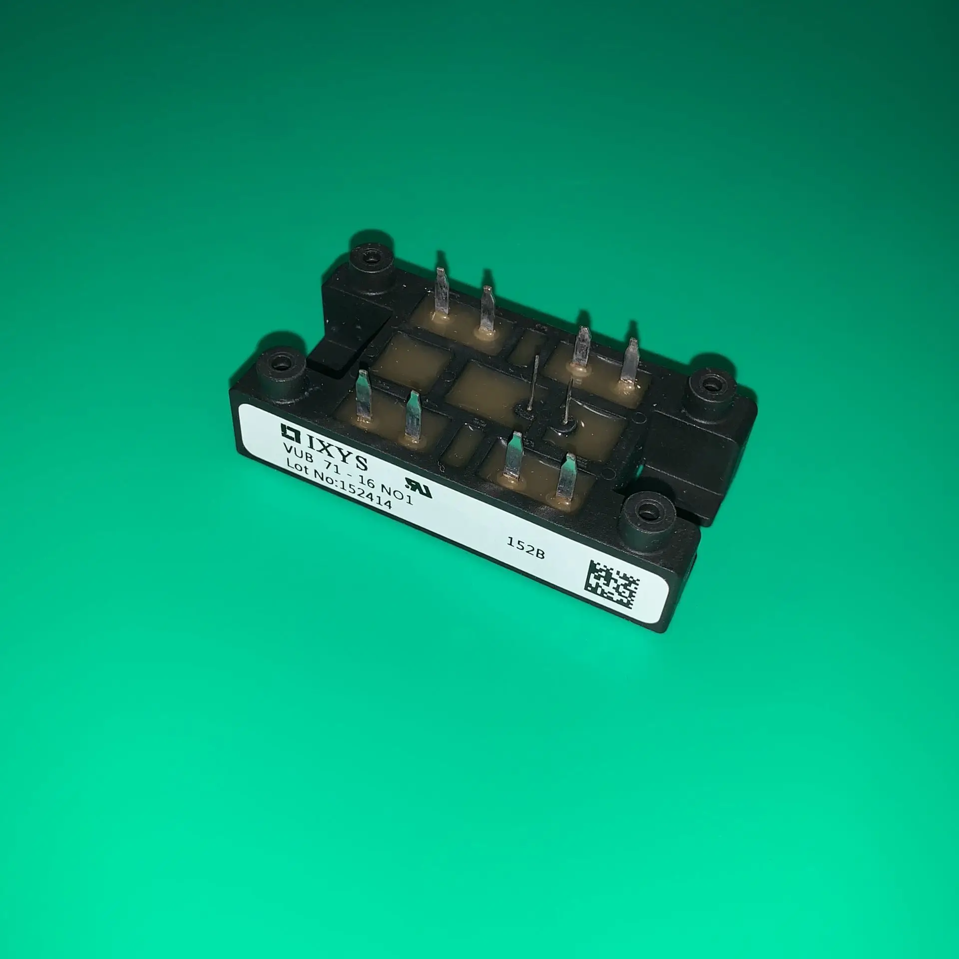 VUB71-16NO1 MODULE VUB71-16N01 Three Phase Rectifier Bridge with IGBT and Fast Recovery Diode for Braking System VUB7116NO1 |