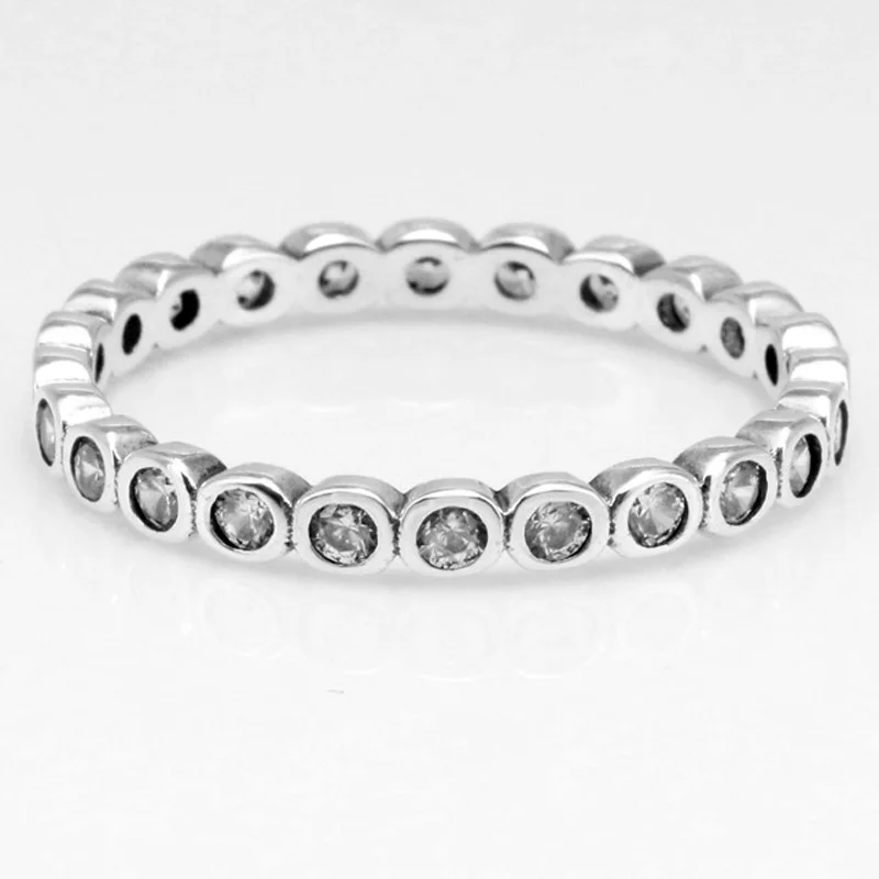 

Женское кольцо из серебра 925 пробы, с кристаллом