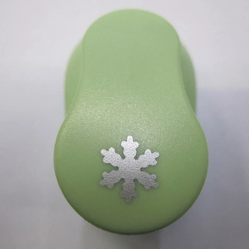 Дырокол стационарные принадлежности для печати карт резак для скрапбукинга Shaper маленькое устройство для тиснения угловая бумага для детей ручной работы - Цвет: snowflake