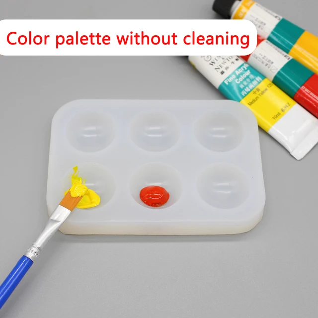 Silicone color palette that does not need to be cleaned has a very smooth  surface color