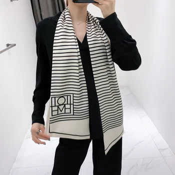 

New European and American style stripe letter printing silk scarf, silk scarf, silk scarf, scarf, scarf and scarf.