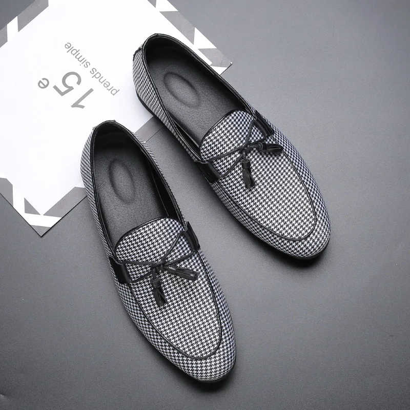 High Quality Doug Leather Pointed Toe Shoes Men Fashion Business Shoes Classic Wedding Slip-On Penny Casual Flat Shoes
