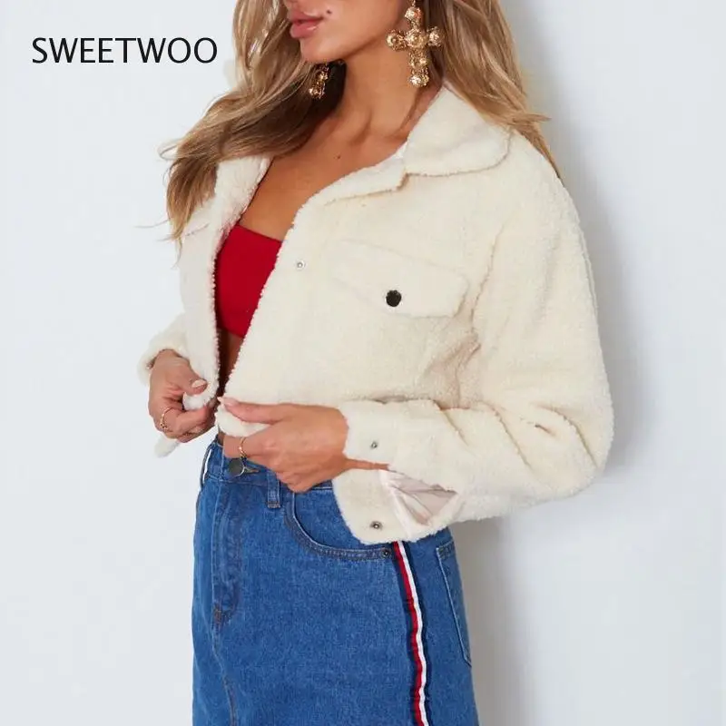 2021 Autumn and Winter Jacket Women's Fashion Thick Solid Color Lapel Long-Sleeved Sweater Plush Cardigan Short Coat