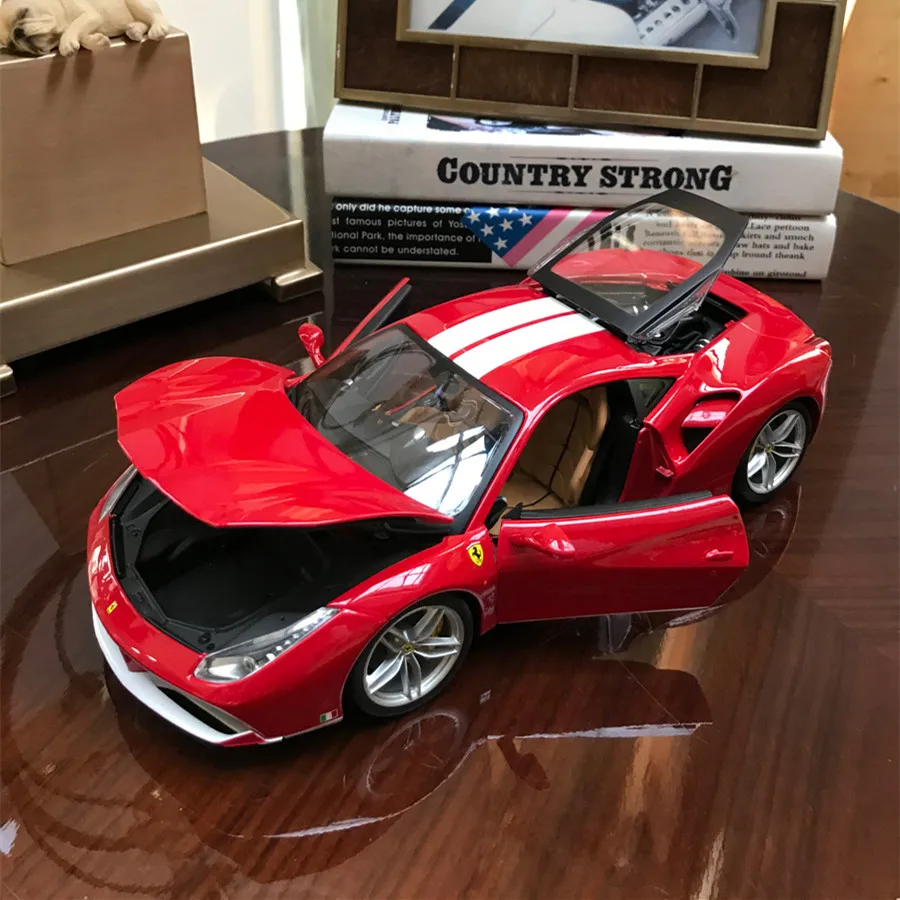 Bburago 1:18 Ferrari 488  10th anniversary Red version  alloy car model simulation car decoration collection gift toy