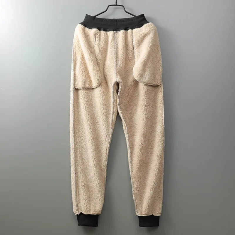 Рисунок 6 - Мужская зимняя толстовка с капюшоном