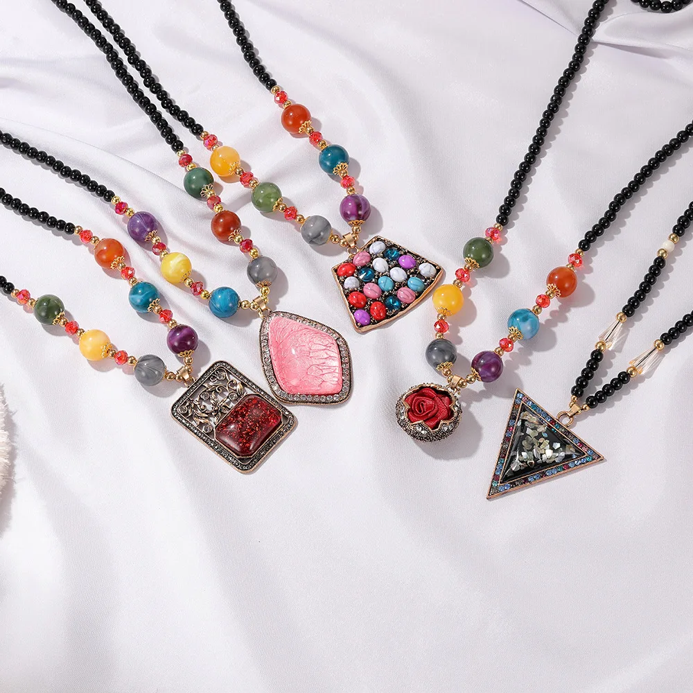 

New winter ethnic necklaces for women exquisite crystal sweater chain necklace Geometric irregularity necklace wholesale jewelry