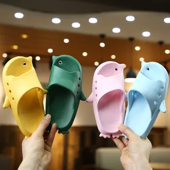 

2020 Summer New Fashion Korean Version Cute Cartoon Penguin EVA Parent-child Kid's Cool Slippers for Girls Boys House Shoes