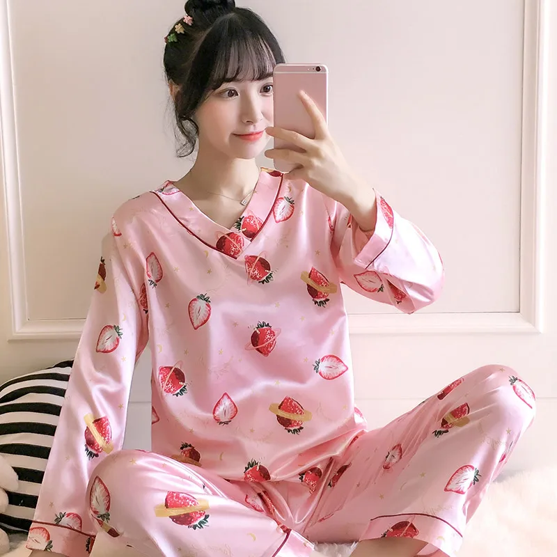 897Strawberry pink Пижама с милым рисунком из мультфильма, комплект шелковой женской одежды для сна, весна-осень, новые женские пижамные комплекты с v-образным вырезом, домашняя пижама для молодых девушек - Цвет: 897Strawberry pink
