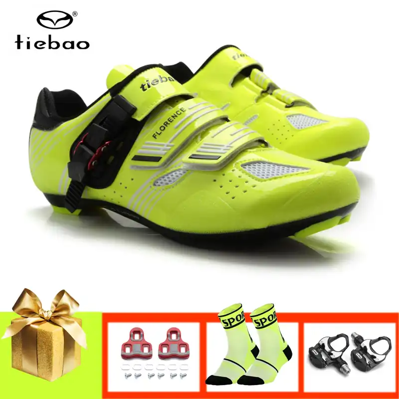 bicycle pedals and shoes