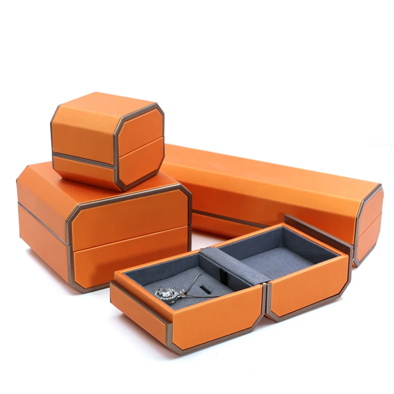 

New Luxurious Leather Double Ring Box for Wedding Ceremony Engagement Ring Pendant Necklace Jewelry Gift Box Organizer