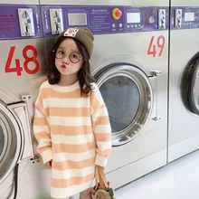 Новое Стильное вязаное платье в полоску для девочек модные зимние платья для маленьких девочек детская одежда От 1 до 6 лет