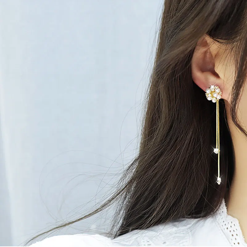 Women 14K Gold Earrings Micro-Inlaid Zircon Pearl Hydrangea Earring Long Temperament Tassels a Pair of Daily Female Accessories