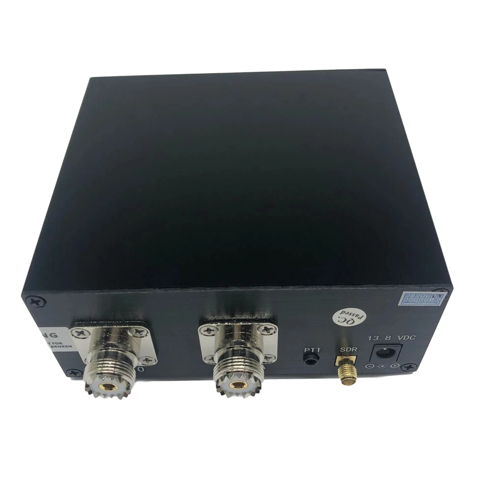 SDR Transceiver and Receiver Switch Antenna Sharer