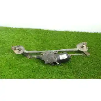 

1682720 engine Clean Front Toyota Corolla Verso (r1)