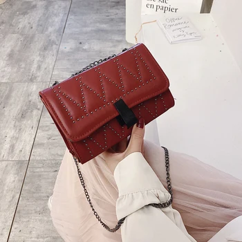 

Small PU Leather Crossbody Bags For Women 2020 Rivets Shoulder Messenger Bag Female Travel Handbags Chain Cross Body Bag