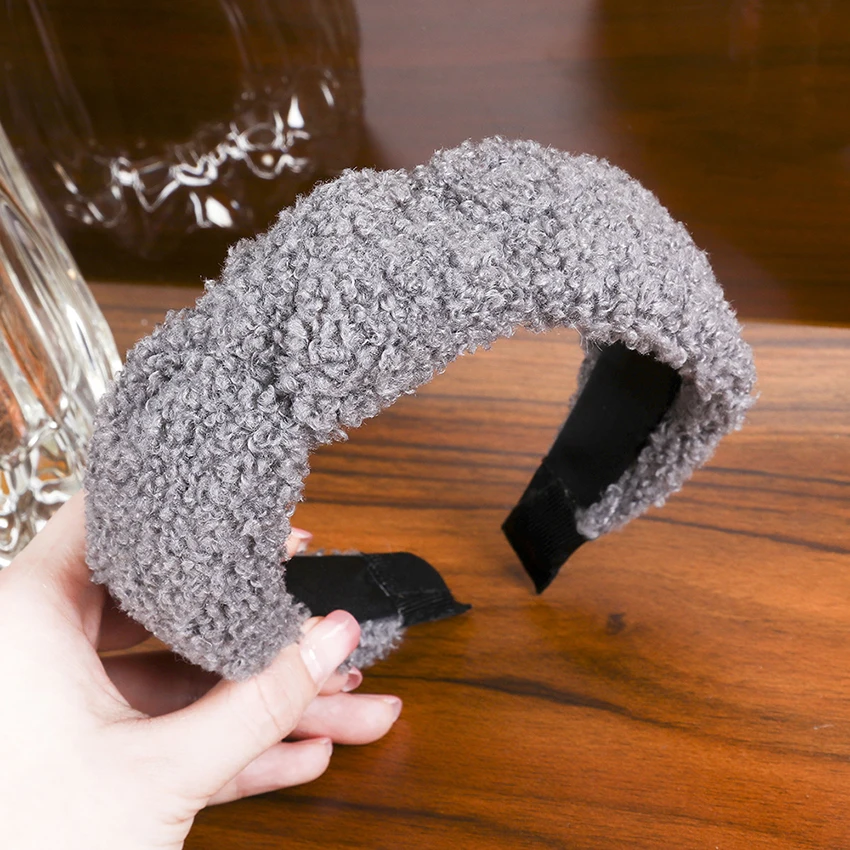 Темно-серый LEVAO Teddy Black Hairband для женщин зимняя теплая широкая головная повязка Женская Толстая Красная головная повязка Мягкий Обруч на волосы головной убор - Цвет: Темно-серый