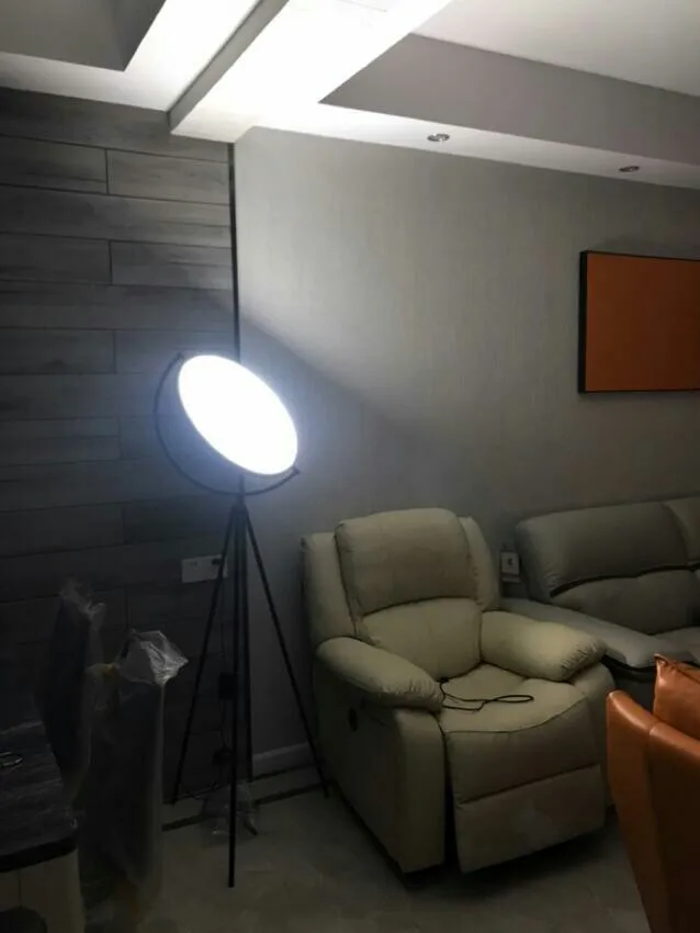 Modern Minimalist Art White Black LED Floor Lamp Nordic Living Room Decoration Lamp Bedroom Bedside Lamp Restaurant Tripod Light Modern Minimalist Art White Black LED Floor Lamp Nordic Living Room Decoration Lamp Bedroom Bedside Lamp Restaurant Tripod Light