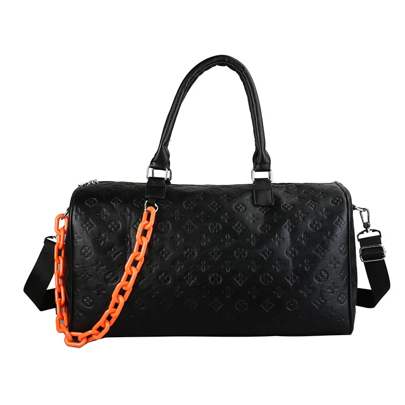 2021 New Large Big Capacity Women Sports Bag Pu Leather Fashion Luxury Girls Gym Fitness Bags Travel Handbag Backpack with Chain