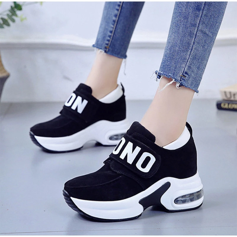 comfort fashion sneakers