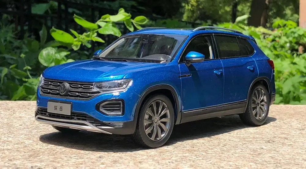 1/18 масштаб внедорожник Volkswagen TAYRON голубая литая модель автомобиля коллекция