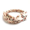 39 beige flowers