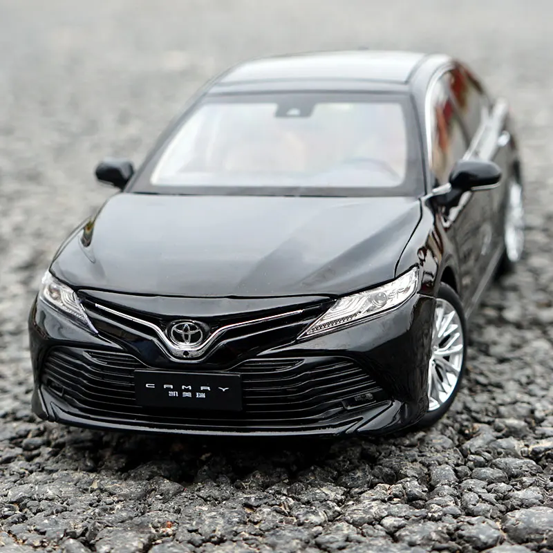 Изысканный 1:18 Toyota восьмого поколения Camry спортивная версия модели сплава автомобиля, коллекционная машинка Модель украшения