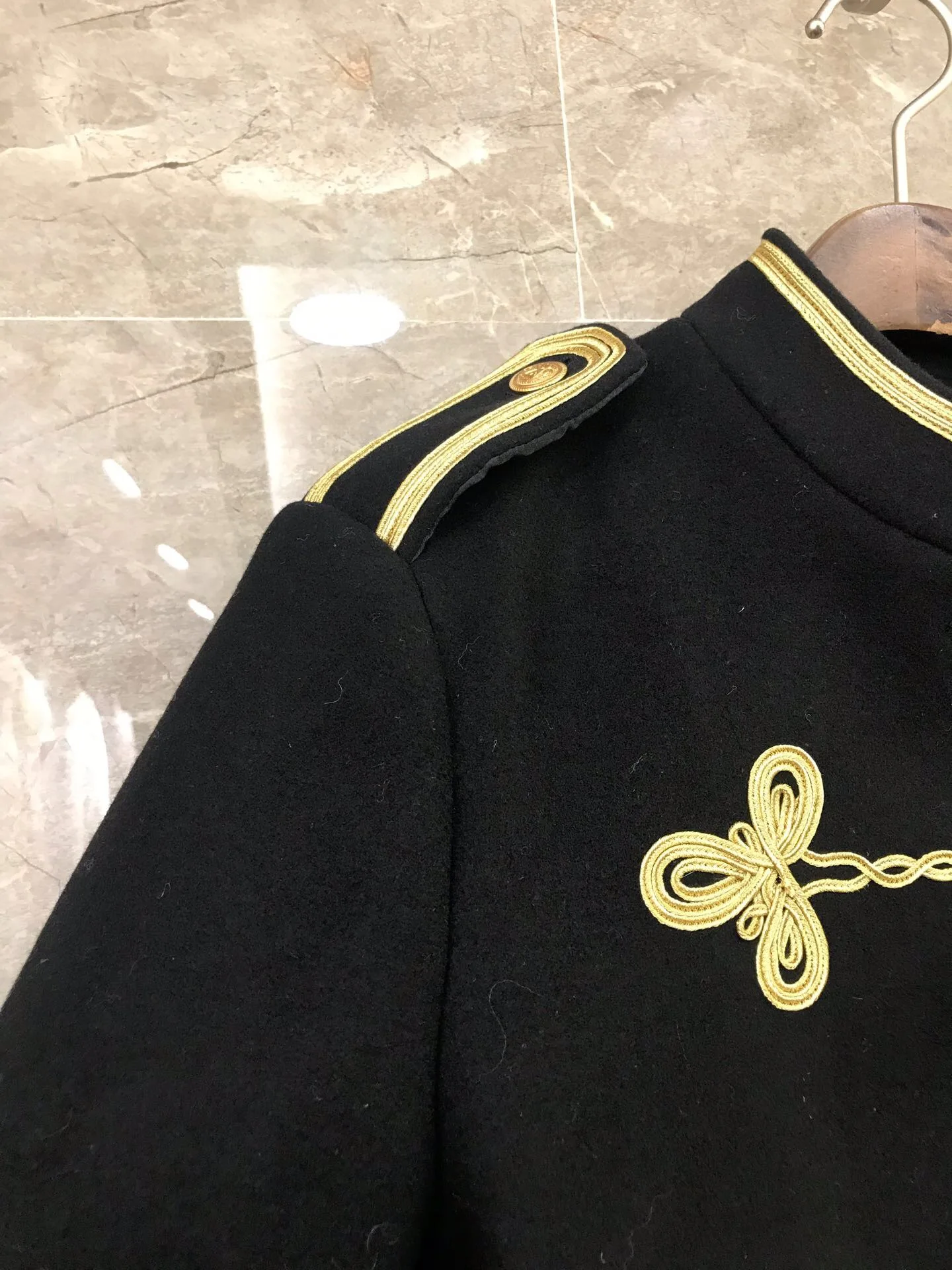 Зимняя Новая Элегантная шерстяная куртка с длинными рукавами в золотой оправе с китайским узлом по всему миру