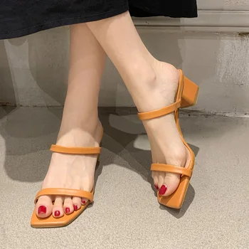 

2020 New Sexy Slip On Slippers Women Shoes Outdoor Square High Heel Slippers Elegant Trendy Sexy Band Square Toe Sandals Slides