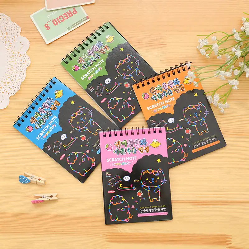 حار 4 ألوان خدش صورة اللعب لون رائع خدش ملاحظة كرتون أسود مدرسة الإبداعية Diy بها بنفسك رسم رسم ملاحظات للأطفال ألعاب الرسم Aliexpress