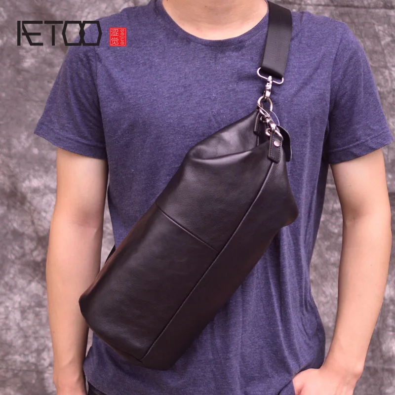 

AETOO Chest bag male leather Korean version of the shoulder diagonal package personality tide cylinder bag men's first layer