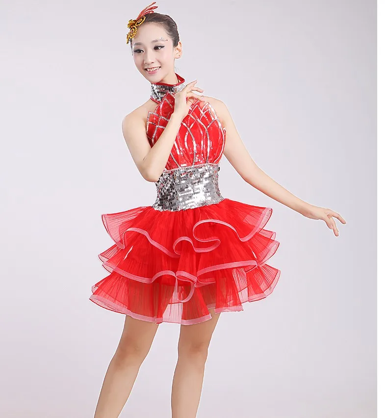 https://ae01.alicdn.com/kf/Hc3c11519695c480eb78f4cf39c49b5306/Stage-Costume-Female-Singer-Women-Nightclub-Dance-Performances-Wear-Dancers-DJ-DS-JAZZ-Prom-Outfit.jpg