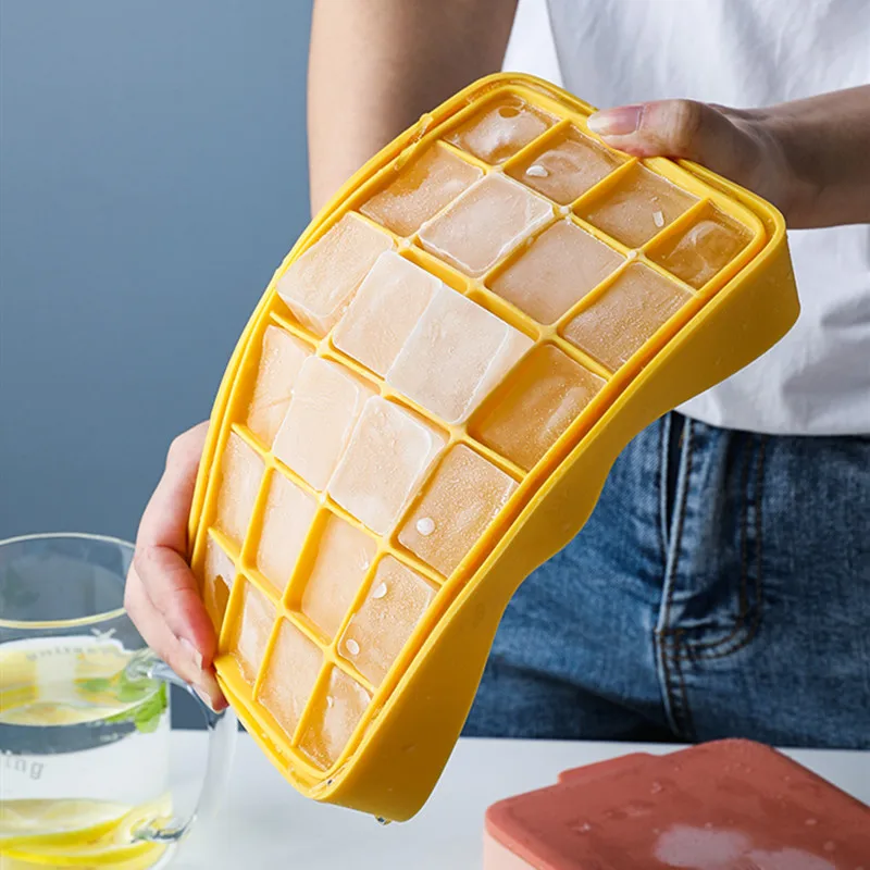 

Silicone Ice Cube Ice Box with Lid Homemade Ice Hockey Artifact Household Small Quick Freezer Refrigerator Frozen Ice Cube Mold