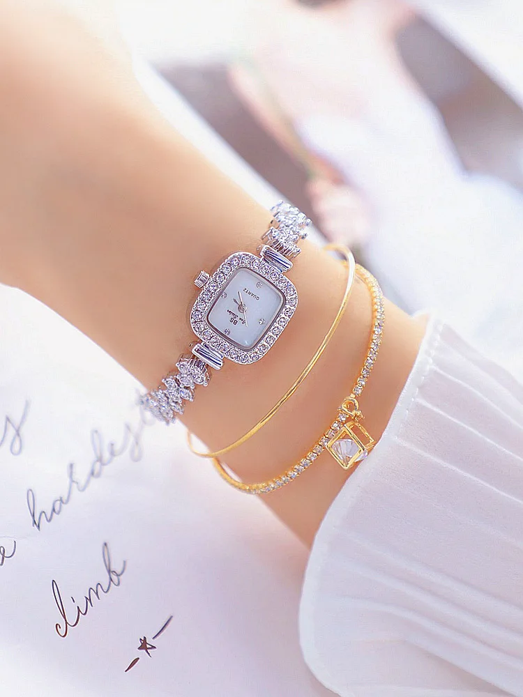 11799123220_381868954