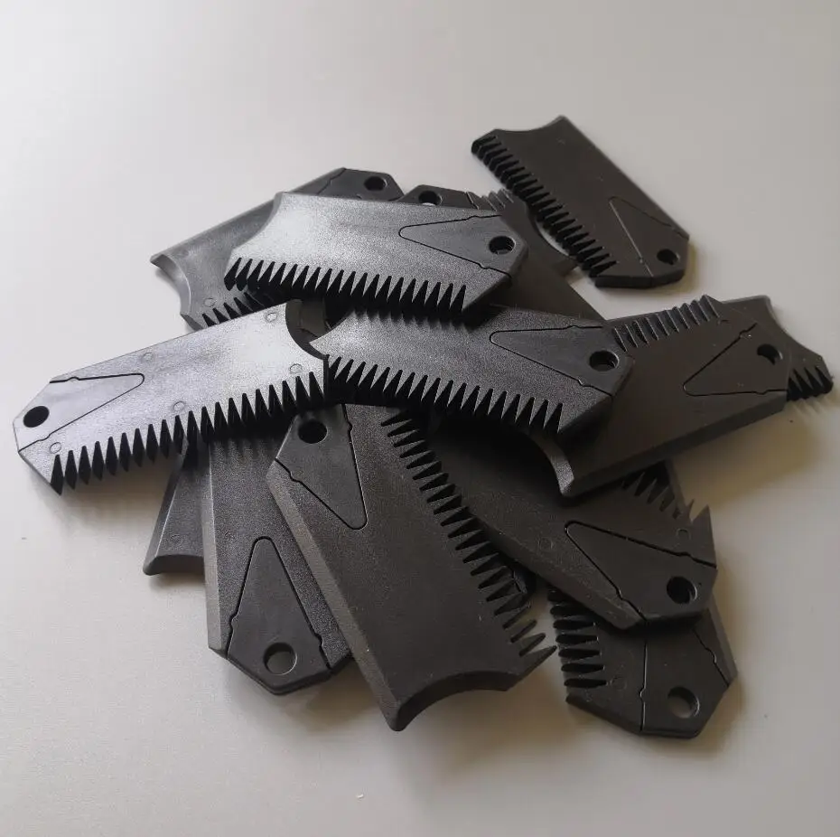 Surf Wax Black Plastic Surf Wax Comb with Surf Fin Key