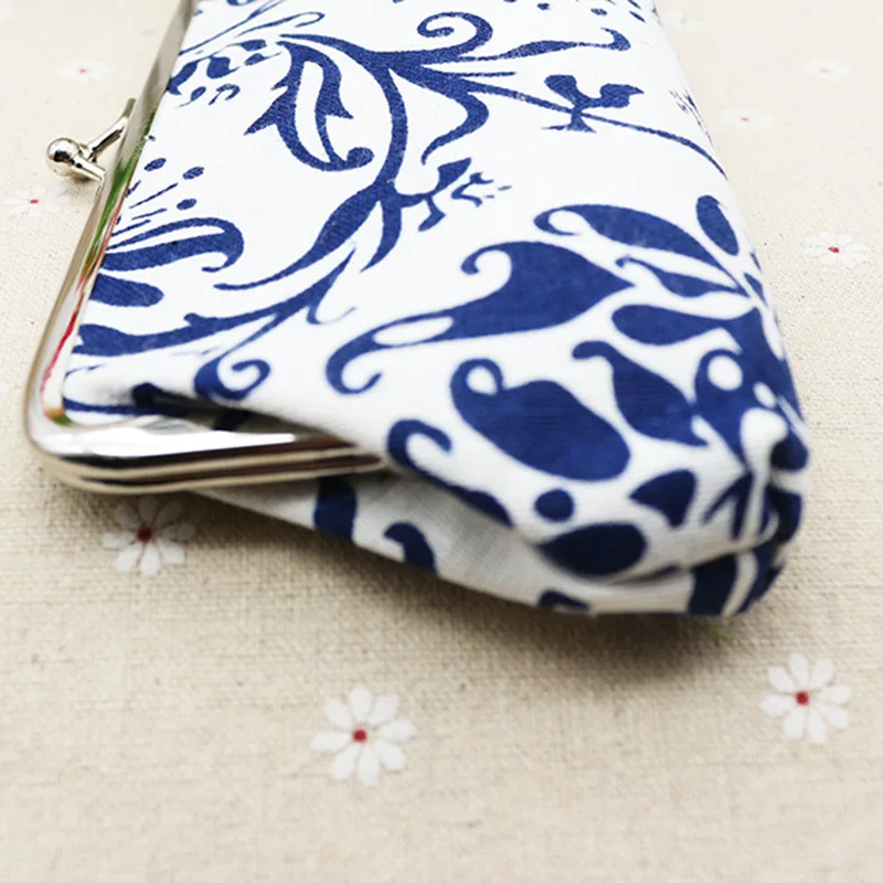 Ougger Long Coin Pouch Small Wallet Printing Canvas Portable National Fashionable Ladies' Clutch Bag Coin Purse with Hasp