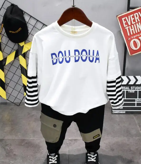 T-shirt and pants Детские комплекты одежды для маленьких мальчиков Милая футболка+ штаны для мальчиков на весну-осень одежда для мальчиков спортивные костюмы для детей от 2 до 6 лет - Цвет: T-shirt and pants
