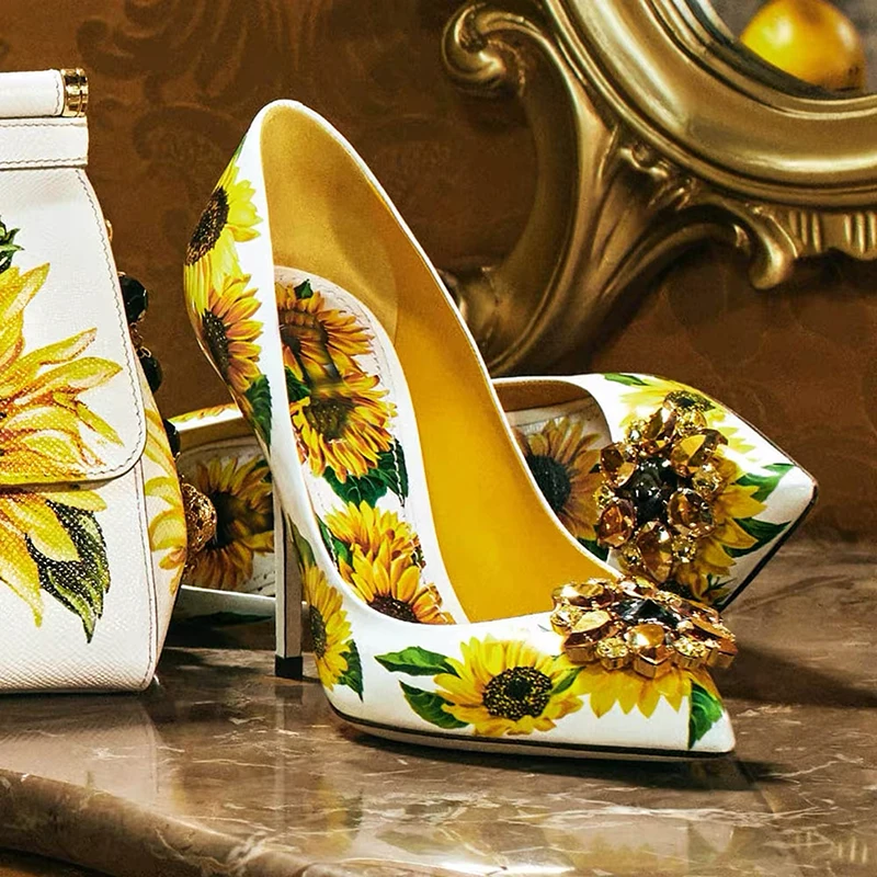 2021 얇은 뒤꿈치 인쇄 해바라기 여성 펌프 지적 발가락 Rhinesstone 여성 신발 Slingbacks 크리스탈 꽃 슬립 여성 펌프에