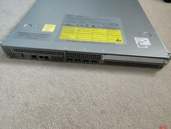 

ASR1001 carrier-level router comes with dual power strap lugs