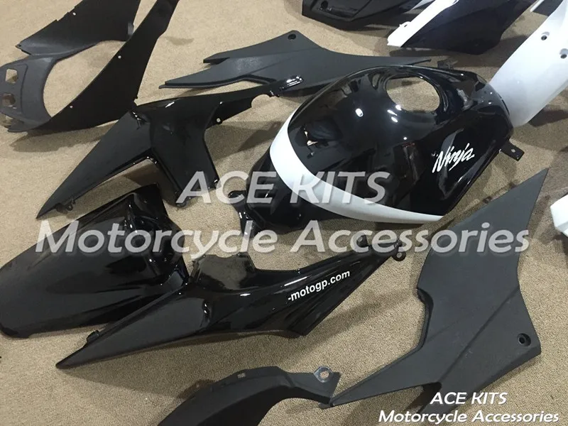 Мотоциклетный обтекатель abs для Kawasaki Ninja250 2008-2012 впрыска Bodywor сенсационная черного и белого цвета+ майка ACE № 877