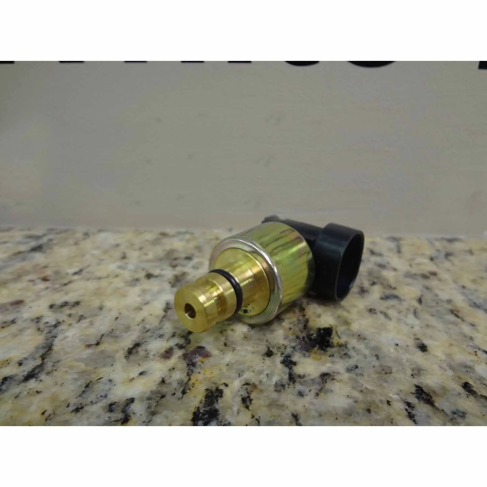 56041403AA Трансмиссия регулятор давления сенсор подходит для Jeep Wrangler Liberty Commander Grand Cherokee 4.0L 4.7L 5.2L 5.9L