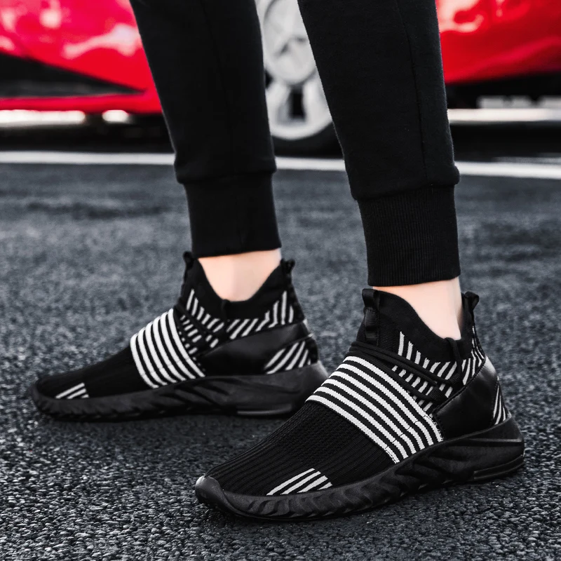 Men Shoes New Style Fashion Breathable Sneakers Men's Korean-style Stylish British-Style Versatile Mesh Shoes Black Sports And L